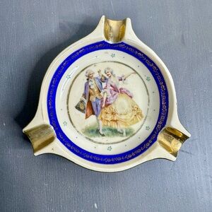 Vintage Carlsbad fine porcelain czechoslova ashtray